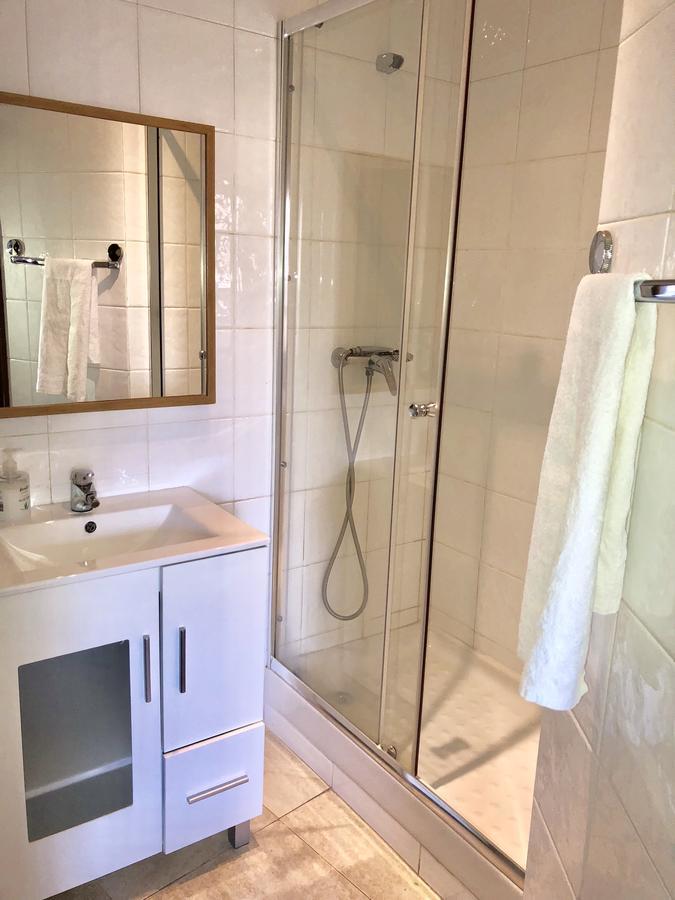 Hostal Arriaza Madrid Buitenkant foto